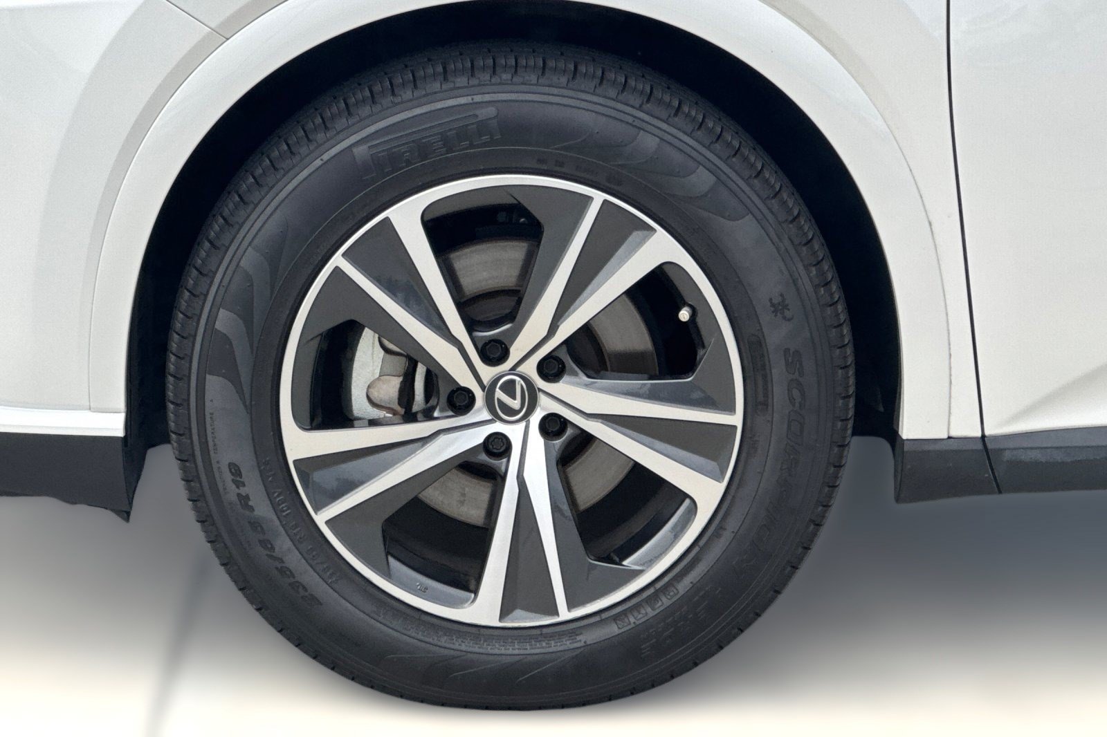 Used 2024 Lexus RX 350 Premium w/ Accessory Package (Z1) FWD image 13