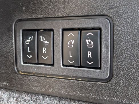 Certified 2024 Cadillac XT6 Sport w/ Platinum Package image 28