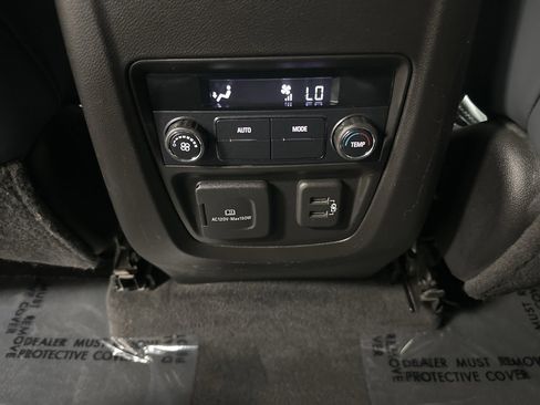 Used 2022 Buick Enclave Premium image 39