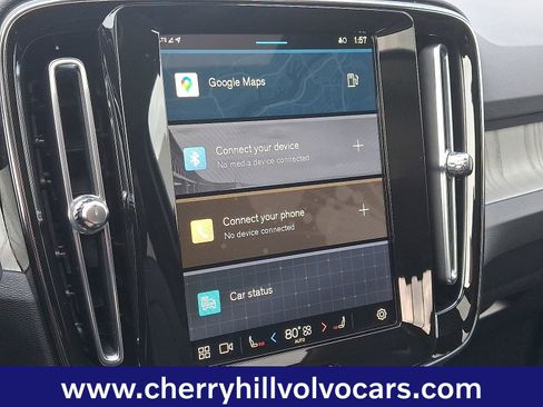 Certified 2025 Volvo XC40 B5 Plus image 18