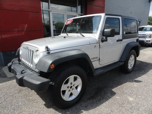 Used 2011 Jeep Wrangler Sport AWD/4WD image 2