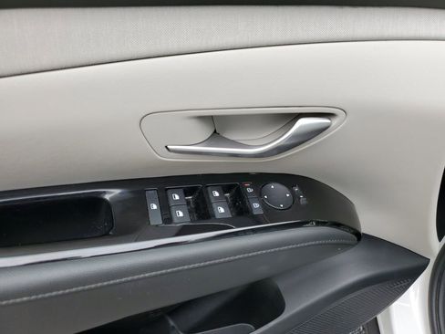 Used 2025 Hyundai Tucson Limited FWD image 20