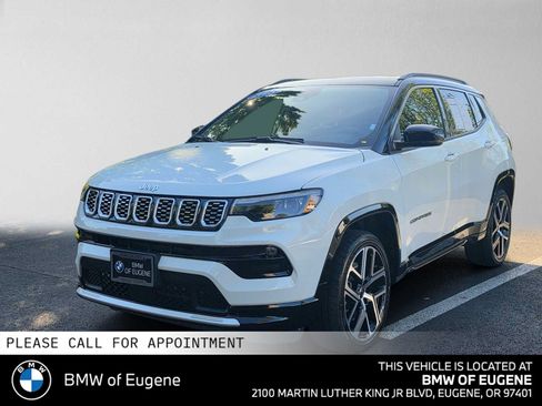 Used 2025 Jeep Compass Limited w/ Elite Group AWD/4WD image 7