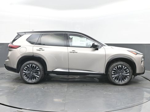 New 2026 Nissan Rogue Platinum w/ Platinum Premium Package image 8