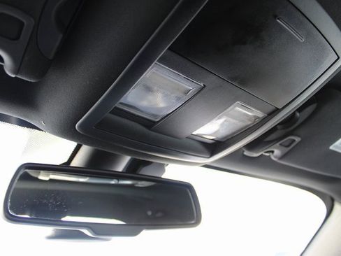 Used 2016 Dodge Challenger R/T image 21