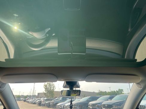 Used 2022 Tesla Model Y Performance AWD/4WD image 22