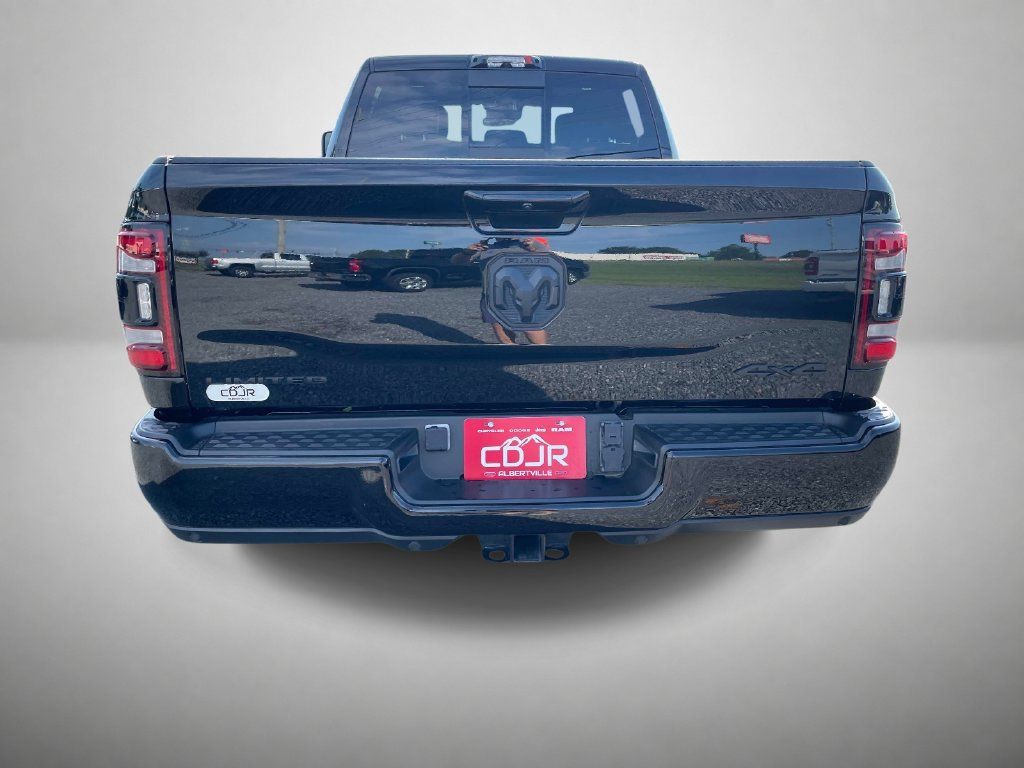 Used 2024 RAM 2500 Limited AWD/4WD image 4