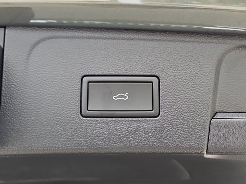 New 2026 Volkswagen Atlas SEL Premium R-Line image 7