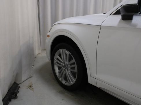 Used 2018 Audi Q5 2.0T Premium Plus w/ Premium Plus Package AWD/4WD image 31