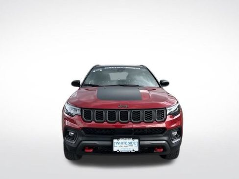 Used 2025 Jeep Compass Trailhawk AWD/4WD image 13