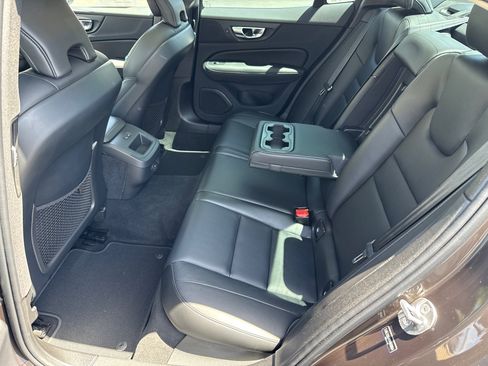 Used 2025 Volvo S60 B5 Core AWD/4WD image 18