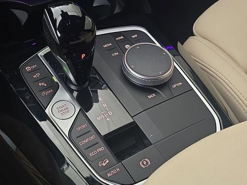 Certified 2024 BMW X3 xDrive30i w/ Premium Package image 21