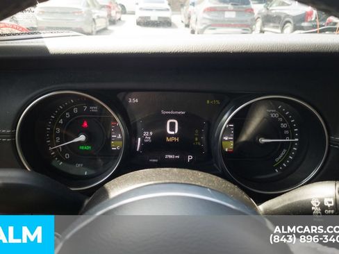 Used 2023 Jeep Wrangler Unlimited Sahara w/ Cold Weather Group AWD/4WD image 14