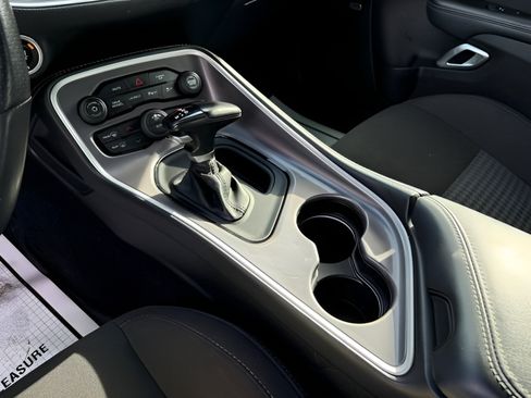 Used 2022 Dodge Challenger R/T Scat Pack RWD image 23