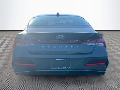 New 2026 Hyundai Elantra SE FWD image 6