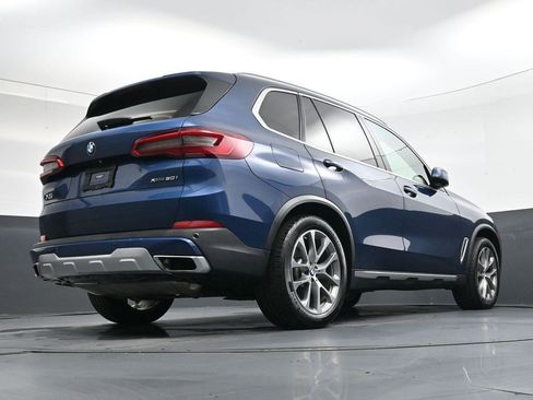 Used 2019 BMW X5 xDrive50i w/ Premium Package 2 image 28