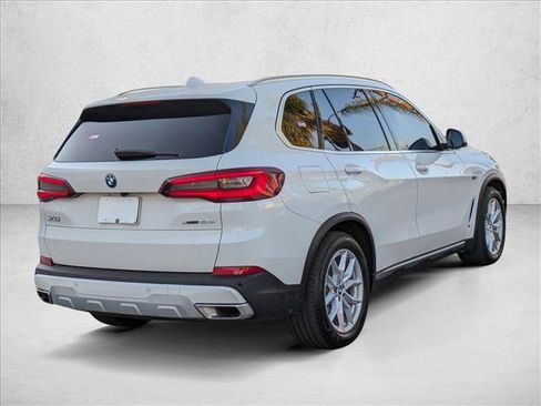 Certified 2023 BMW X5 xDrive45e w/ Executive Package image 5