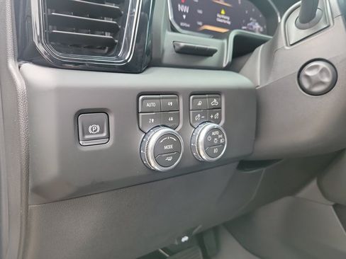 Used 2026 GMC Sierra 1500 AT4X w/ LPO, Black Badging Package AWD/4WD image 25