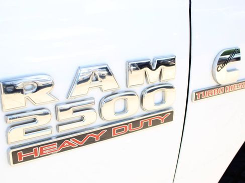 Used 2014 RAM 2500 Tradesman w/ Chrome Appearance Group AWD/4WD image 2