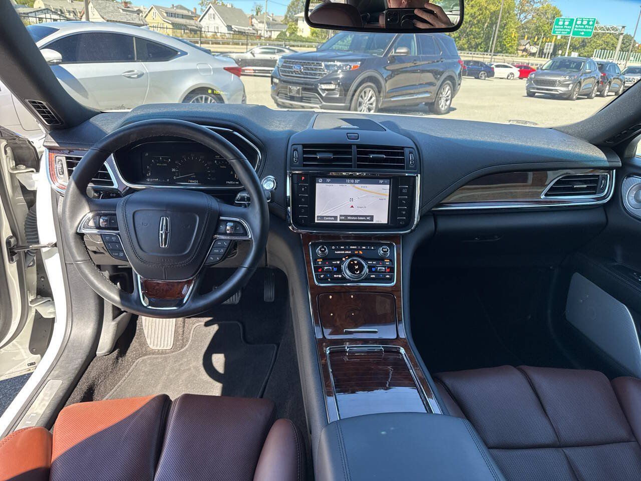 Used 2020 Lincoln Continental Reserve w/ Luxury Package AWD/4WD image 19