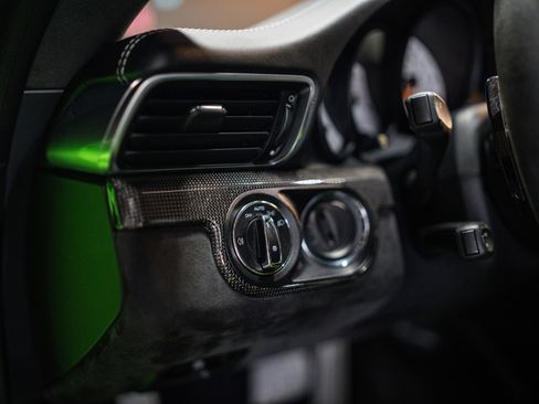 Used 2019 Porsche 911 GT3 RS w/ Weissach Package image 28