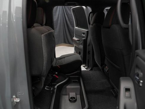 Used 2025 Nissan Frontier PRO-4X w/ Pro Convenience Package image 21