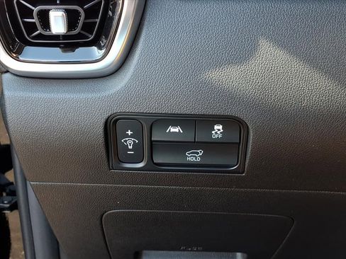 Used 2023 Kia Sorento SX Prestige image 21