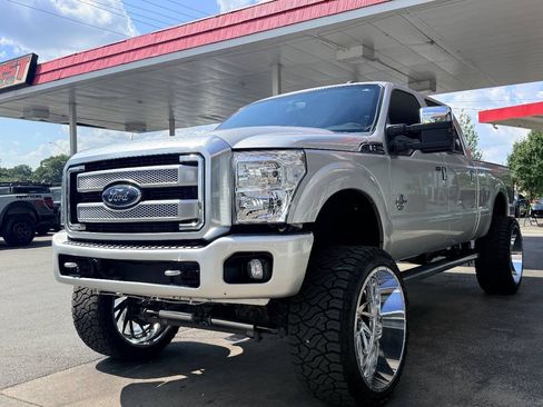Used 2016 Ford F250 Platinum w/ FX4 Off-Road Package AWD/4WD image 17