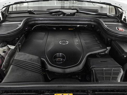 Certified 2025 Mercedes-Benz GLS 450 4MATIC image 26