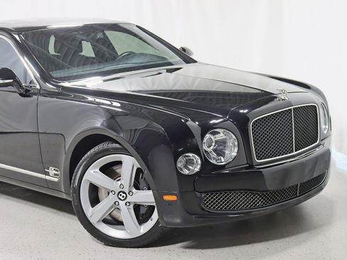 Used 2016 Bentley Mulsanne Speed image 2