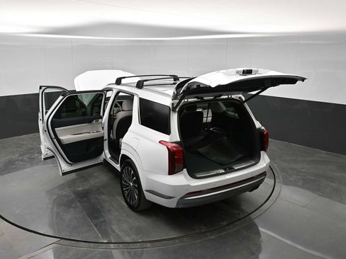 Used 2025 Hyundai Palisade Calligraphy image 37