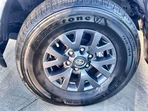 Used 2023 Toyota Tacoma SR5 image 9