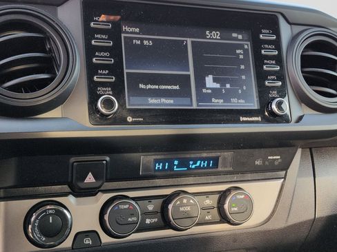 Used 2022 Toyota Tacoma SR image 29