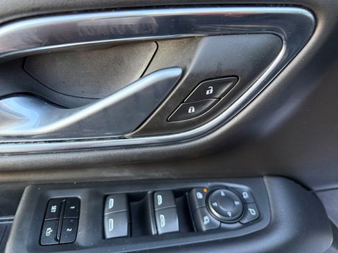 Certified 2022 GMC Yukon XL AT4 image 17