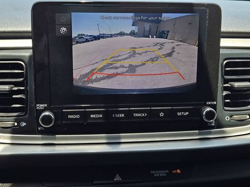 Used 2022 Kia Rio S FWD image 14