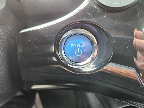 Used 2017 Toyota Prius Two w/ Prius Two Safety Plus Package FWD image 25