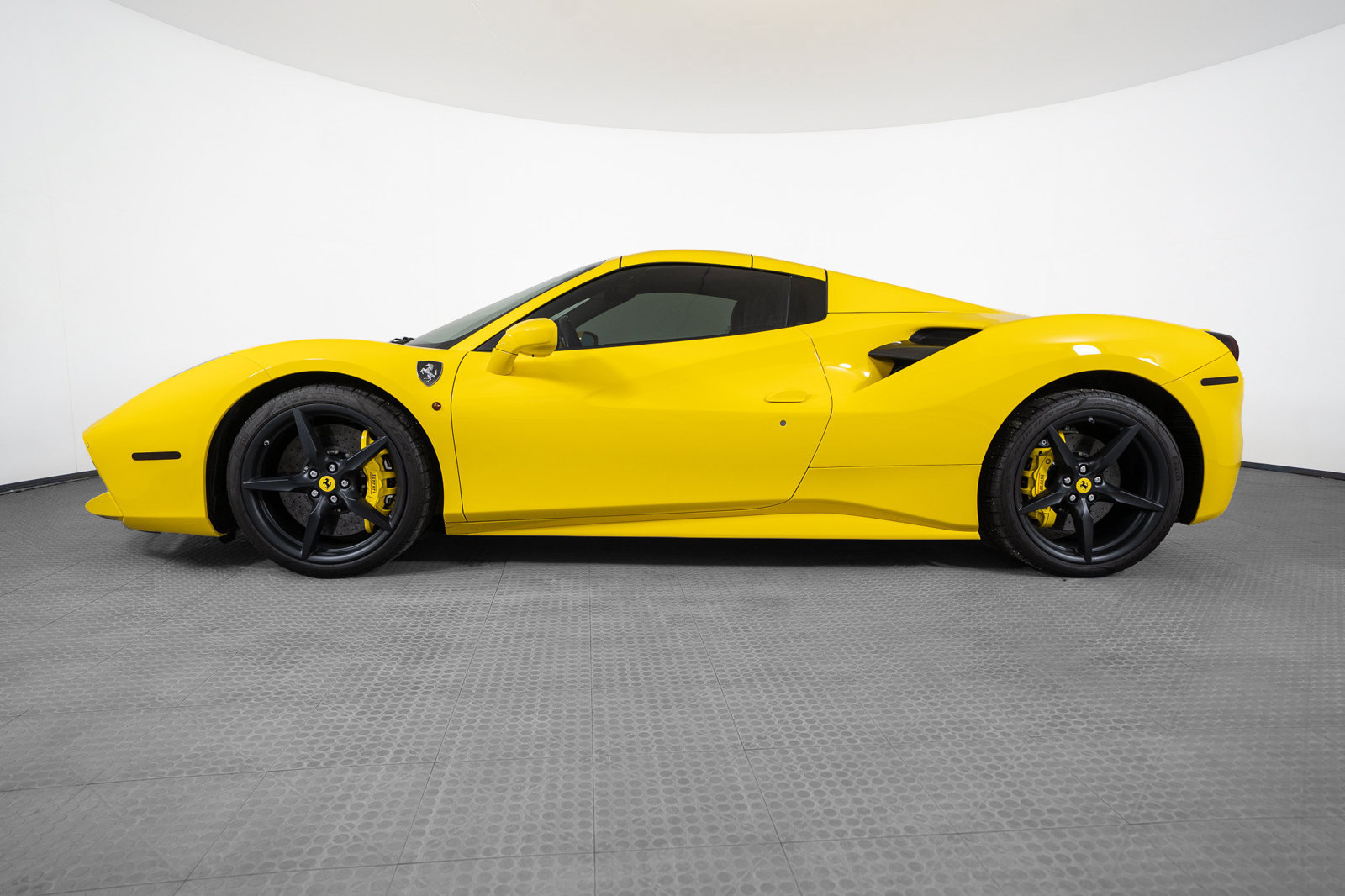 Certified 2018 Ferrari 488 Spider RWD image 46