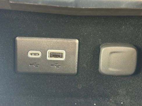 Certified 2025 Cadillac XT4 Premium Luxury w/ Cold Weather Package image 6