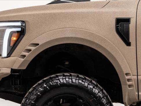 Used 2025 Ford F150 Lariat AWD/4WD image 17
