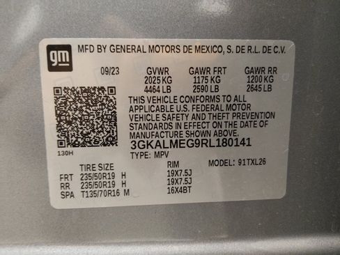 Used 2024 GMC Terrain SLE w/ Driver Convenience Package FWD image 33