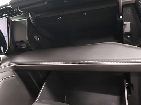 Used 2024 GMC Sierra 2500 AT4X AWD/4WD image 31