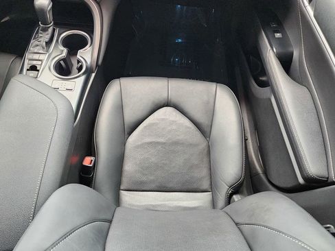 Used 2018 Toyota Camry XSE w/ Driver Assist Package image 13