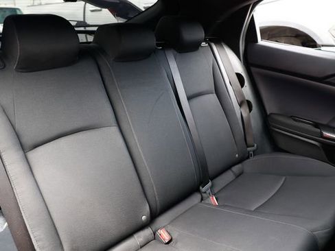Used 2018 Honda Civic Sport image 17