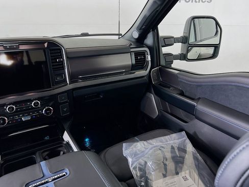 New 2026 Ford F350 Platinum image 28