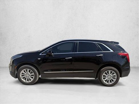 Used 2017 Cadillac XT5 FWD image 2