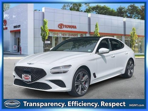 Used 2025 Genesis G70 2.5T w/ Sport Prestige Package image 4