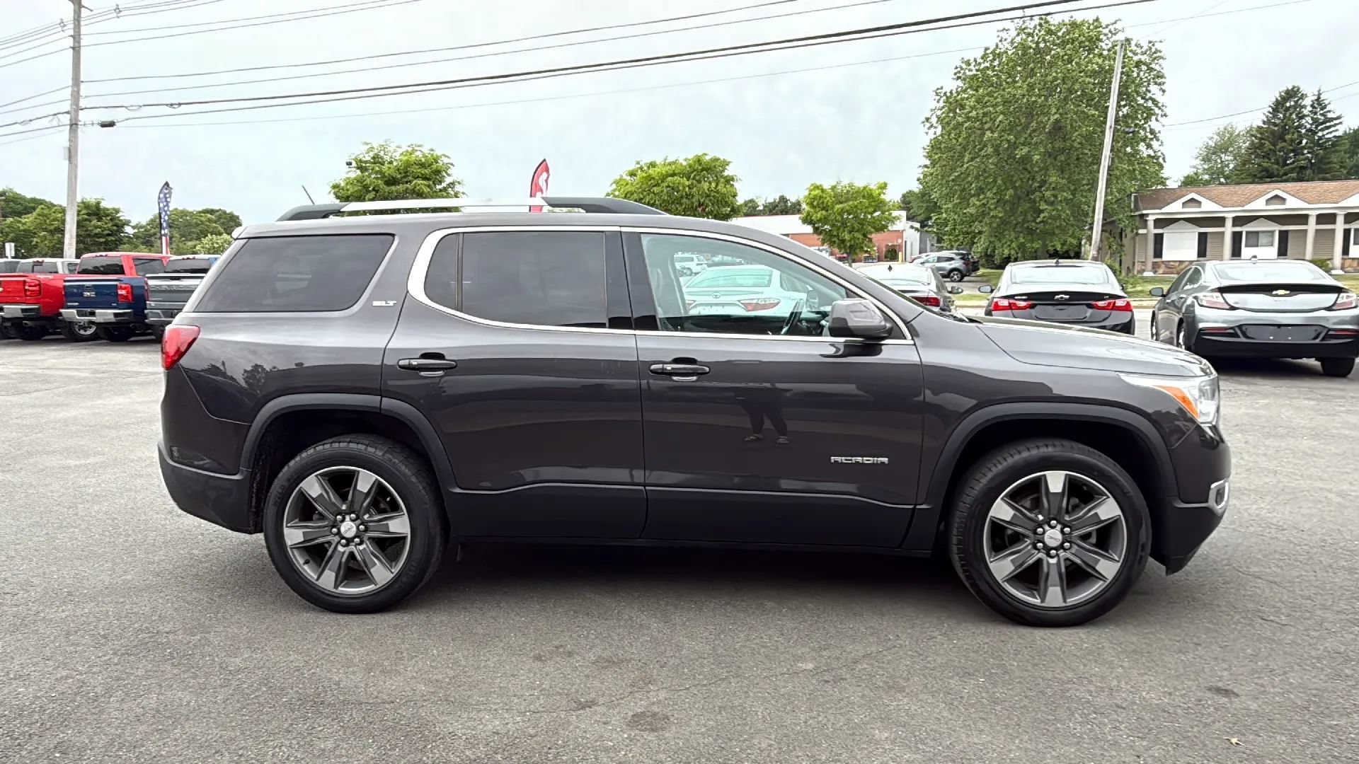 Used 2017 GMC Acadia SLT AWD/4WD image 12