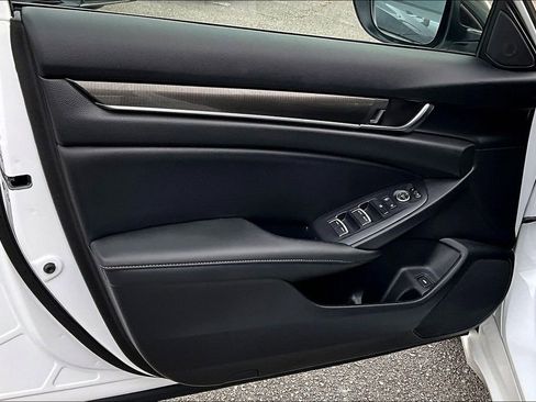 Used 2022 Honda Accord Sport image 23