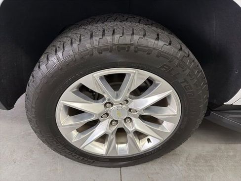 Used 2021 Chevrolet Tahoe Premier w/ Premium Package AWD/4WD image 23