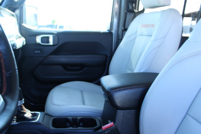 Used 2023 Jeep Gladiator Mojave w/ Cold Weather Group AWD/4WD image 38